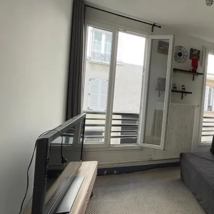Image 9 - 6 Square Monceau, 75017 Paris, France - Apartment for rent