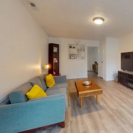 Buy this 3 bed apartment on 9805 North Clarendon Avenue in North Portland, Portland