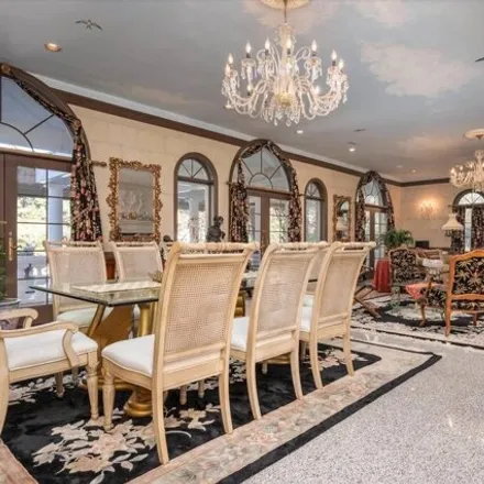 Image 8 - 23 Old Westbury Road, Village of Old Westbury, North Hempstead, NY 11568, USA - House for sale