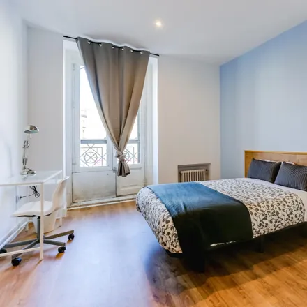 Rent this 12 bed room on Centro de Turismo de Sol in Puerta del Sol, 28013 Madrid