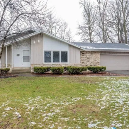Buy this 4 bed house on 2584 Southwood Drive in Fox Crossing, WI 54915