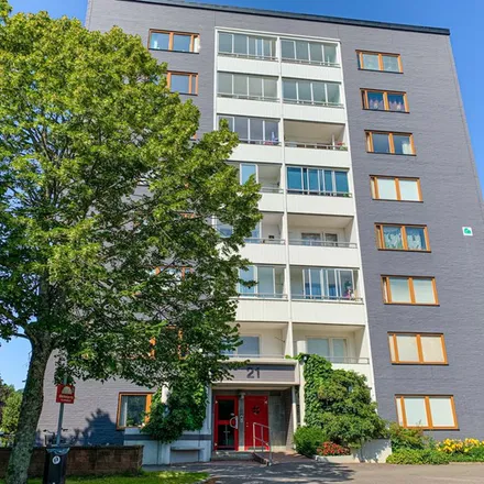 Rent this studio apartment on Lillegårdsvägen 21 in 541 42 Skövde, Sweden