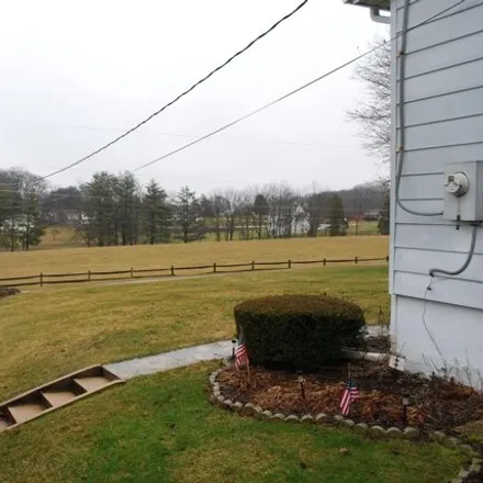 Image 5 - 4033 Meadow Lane, Hampstead Heights, Carroll County, MD 21074, USA - House for sale
