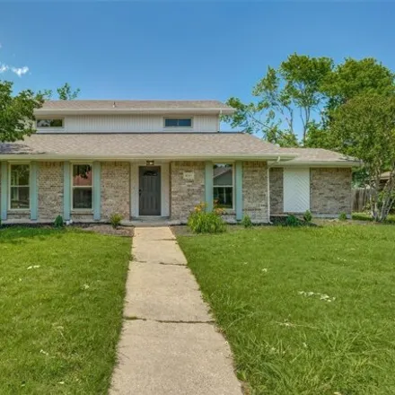 Buy this 3 bed house on 8725 Deerwood Drive in Rowlett, TX 75088