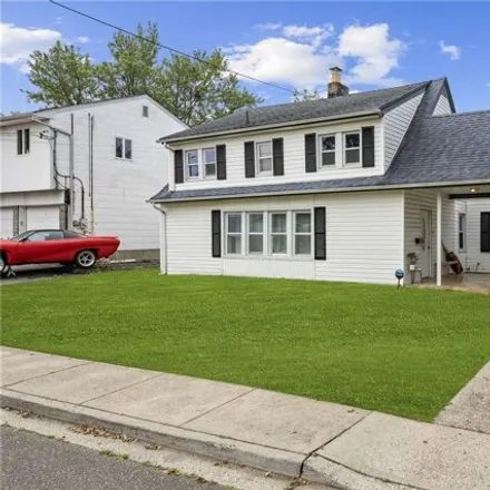 Buy this 4 bed house on 3322 Parkway Drive in Baldwin, NY 11510