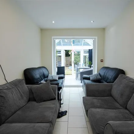 Rent this 7 bed house on 152 Hubert Road in Selly Oak, B29 6ER