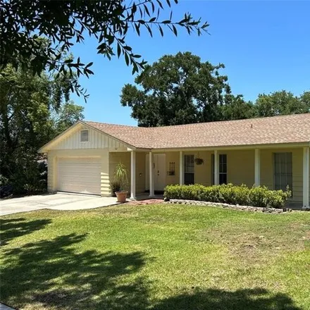 Buy this 4 bed house on 512 Garden Heights Drive in Winter Garden, FL 34787