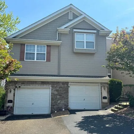 Rent this 3 bed townhouse on 463 Fort Hill Circle in Whitemarsh Township, PA 19034