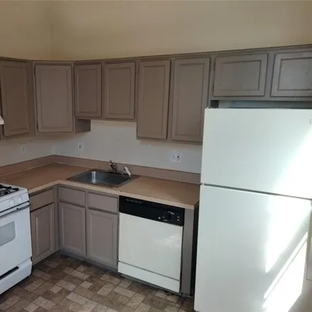 Rent this 2 bed apartment on 30 Morris Street in Hartford, CT 06114
