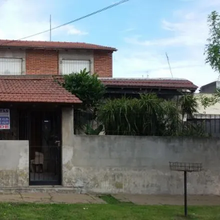 Buy this studio house on 56 - Domingo Matheu 1462 in Partido de General San Martín, B1650 LLS Villa Maipú