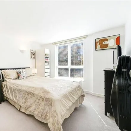 Image 6 - Florey Lodge, Admiral Walk, London, W9 3TG, United Kingdom - Apartment for sale