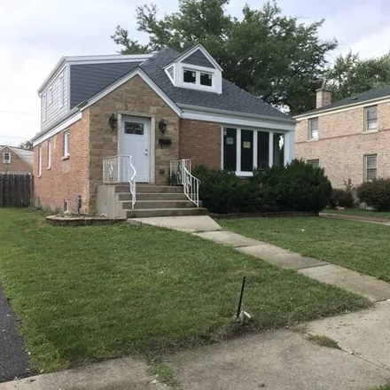 Rent this 3 bed house on 1666 Ash Street in Riverview, Des Plaines