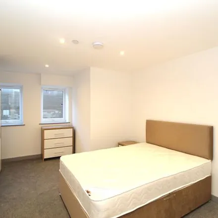 Rent this 1 bed apartment on George Street in Hull, HU1 3BS