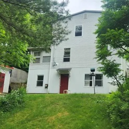 Image 2 - 521 Washington St, Keene, New Hampshire, 03431 - House for sale