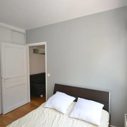 Rent this 2 bed apartment on 26 Avenue André Morizet in 92100 Boulogne-Billancourt, France