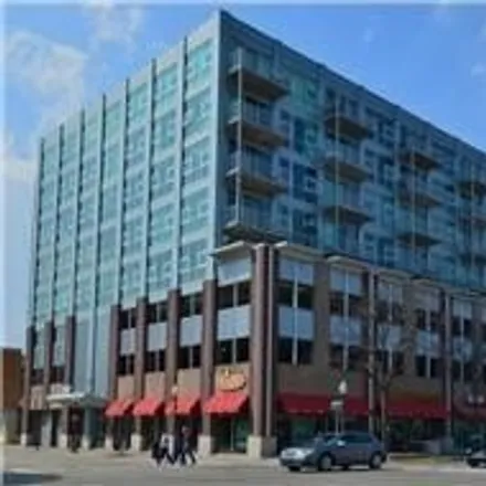 Rent this 2 bed condo on 164 West 5th Street in Royal Oak, MI 48067