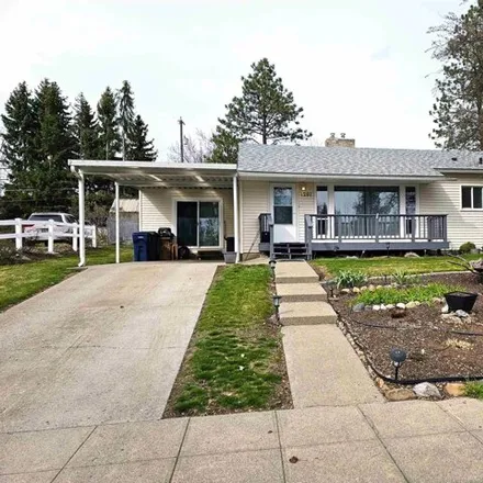 Buy this 3 bed house on 1179 East 36th Avenue in Spokane, WA 99203