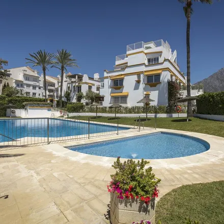 Rent this 6 bed townhouse on Calle Badajoz in 10, 29670 Marbella