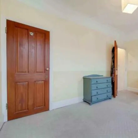 Image 7 - 14 Saville Road, London, E16 2DS, United Kingdom - Townhouse for sale