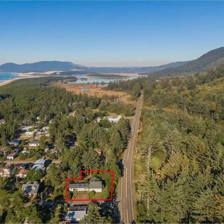 Image 3 - 5984 Holly Avenue, Tierra Del Mar, Tillamook County, OR 97112, USA - House for sale