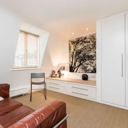 Image 3 - 3 Formosa Street, London, W9 1EE, United Kingdom - Apartment for rent