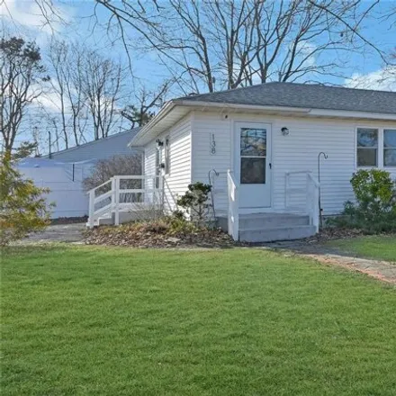 Image 2 - 138 Central Avenue, Brookhaven, Village of Patchogue, NY 11772, USA - House for sale