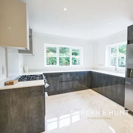 Image 2 - Parkstone Avenue, London, RM11 3LS, United Kingdom - House for rent