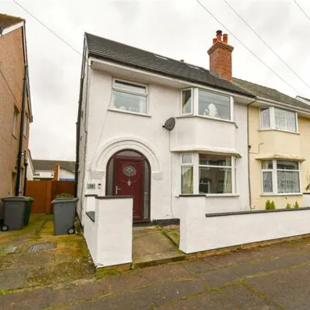 Buy this 4 bed duplex on Cranborne Avenue in Great Meols, CH47 7BN