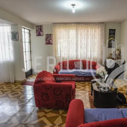 Buy this 7 bed house on Pasaje Cuzco in San Juan de Lurigancho, Lima Metropolitan Area 15404