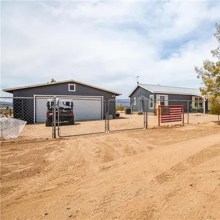 Buy this 3 bed house on 579 Glen Canyon Road in Mohave County, AZ 86413