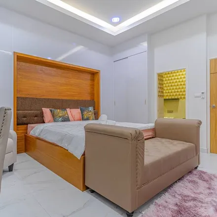 Rent this 3 bed house on Mini-bus to Don Muang Airport in Pattaya Klang Road, Pattaya