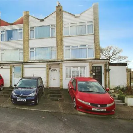 Image 1 - Harptree Drive, Medway, ME5 0TF, United Kingdom - Townhouse for sale