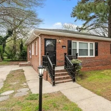 Buy this 4 bed house on 3208 Killian Avenue in Portsmouth, VA 23704
