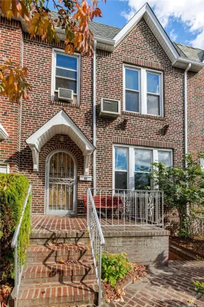 Buy this 4 bed townhouse on BP in 69th Street, New York