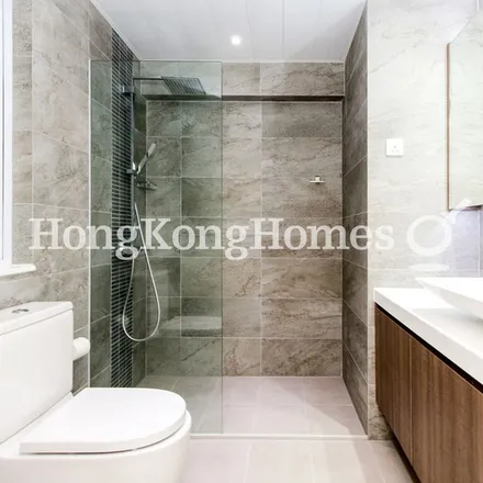 Image 2 - China, Hong Kong, Hong Kong Island, Mid-Levels, Conduit Road 5 - Apartment for rent