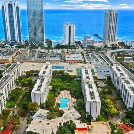 Buy this 1 bed condo on Plaza of the Americas Building 2 in North Bay Road, Sunny Isles Beach