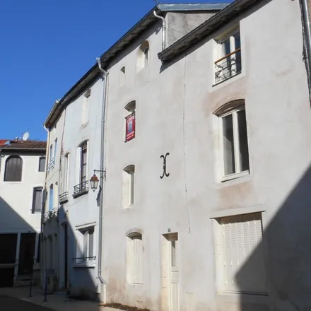 Image 4 - 19 Rue des Écuries de Bourgogne, 54200 Toul, France - Apartment for rent