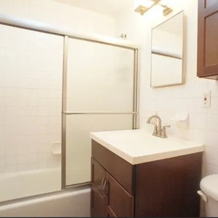 Image 4 - 2146 5th Avenue, New York, NY 10037, USA - House for rent