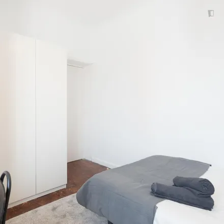 Rent this 11 bed room on Calle de la Magdalena in 8, 28012 Madrid