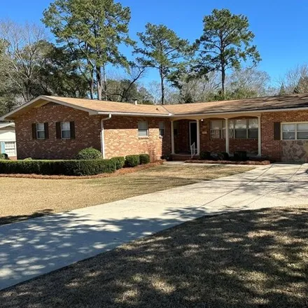 Buy this 3 bed house on 170 Lamont Circle in Lamont Court, Dothan