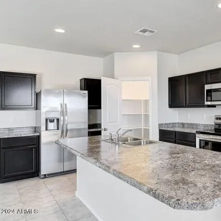 Image 5 - North Platinum Drive, Pinal County, AZ 85153, USA - House for sale