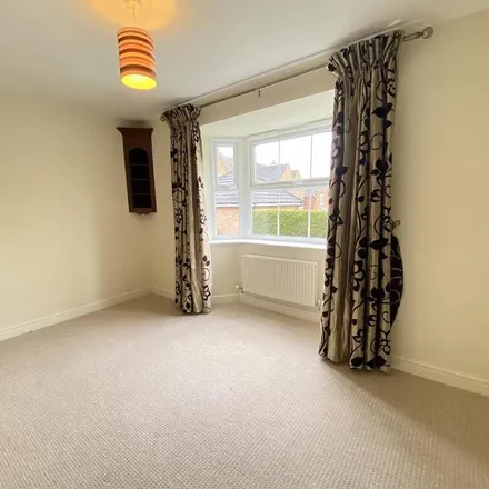 Image 7 - Middlefield Close, Derby, DE22 2HP, United Kingdom - House for rent