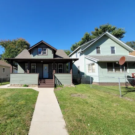 Buy this 4 bed house on 2230 South 4th Street in River Forest, Rockford