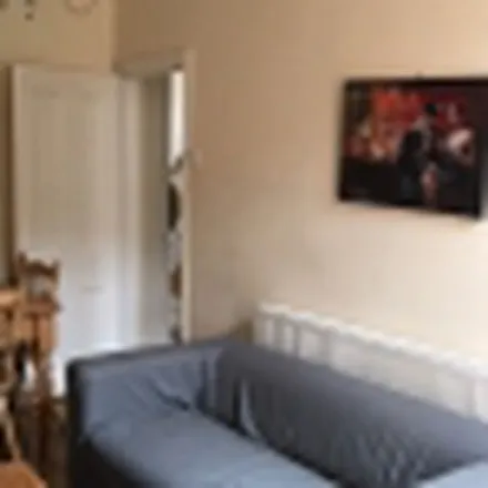 Rent this 3 bed apartment on Brookdale Road in Liverpool, L15 3JE