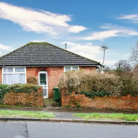 Buy this 3 bed house on Farringford Road in Southampton, SO19 6PN