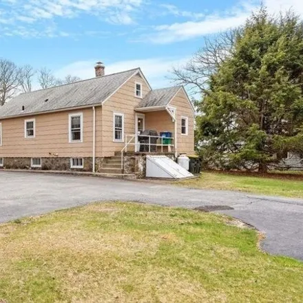 Image 3 - 2132 Victory Highway, Burrillville, RI 02830, USA - House for sale