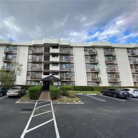 Rent this studio condo on Riverside Drive in Coral Springs, FL 33065