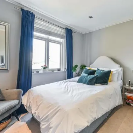 Image 5 - 120 Clapham Road, Myatt's Fields, London, SW9 0EG, United Kingdom - Apartment for sale