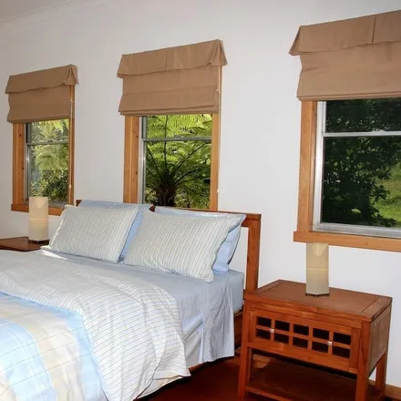Rent this 2 bed house on Grassy Head NSW 2441
