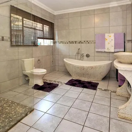 Image 7 - Brummeria Road, Lydiana, Pretoria, 0184, South Africa - Apartment for rent